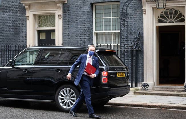 March 17, 2021, London, England, United Kingdom: Secretary of State for Health and Social Care MATT HANCOCK is seen arriving at Downing Street. London United Kingdom - ZUMAs262 20210317_zip_s262_066 Copyright: xTayfunxSalcix