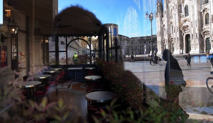 Milan, Few people around the center for the dpcm, red zone, Lockdown for covid in Lombardy, in the photo Galleria Vittorio Emanuele Editorial Usage Only  Copyright: xDuilioxPiaggesix xIPAx