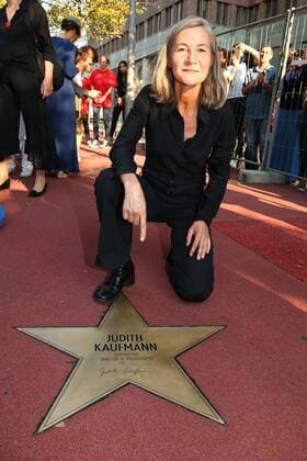 Judith Kaufmann Kamerafrau bei der Wiedereroeffnung BOULEVARD DER STARS am 4. September 2014 auf dem Mittelstreifen am Potsdamer platz in Berlin. Ein Fest f??r Filmfreunde: Wiederer??ffnung des BOULEVARD mit gro?üem Star-Aufgebot - 20 neue Sterne funkeln schon auf dem BOULEVARD DER STARS und viele der Geehrten nehmen ihre Sterne persoenlich in Besitz. Copyright: xEventpressxHerrmannx