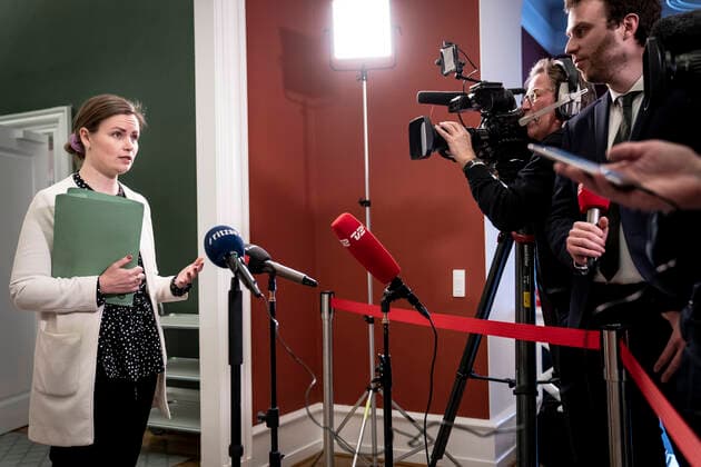 Coronavirus in Dänemark, Minister beraten über Lockerungen der Corona-Maßnahmen Mai Villadsen (EL) ankommer til moede i Statsministeriet om en yderligere genaabning af landet, paa Christiansborg torsdag den 18. marts 2021.. , Copenhagen Denmark Copyright: RitzauxScanpix MadsxClausxRasmussenx cop103 spdk20210318-181024-L