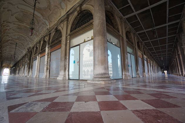 VENICE, LOCKDOWN SECOND SEASON Lockdown second season in Venice, fashion shop and art gallery out of service due to covid emergency, in st. Markus Square. Venezia Italy