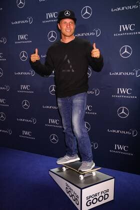 Sebastian Steudtner auf dem blauen Teppich bei der Laureus Sport for Good Night 2015 im Hotel Grand Hyatt Berlin, Marlene-Dietrich-Platz 2. Copyright: xEventpressxRadkex