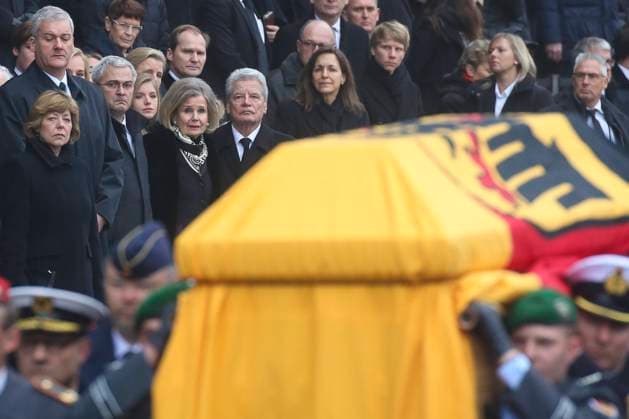 ua Alexandra Freifrau von Berlichingen und Joachim Gauck beim Staatsakt fuer den verstorbenen Altbundespraesidenten Roman Herzog im Berliner Dom in Berlin *** a.o. Alexandra Freifrau von Berlichingen and Joachim Gauck at the state ceremony for the deceased former German President Roman Herzog in the Berlin Cathedral in Berlin Copyright: xEventpressxRekdalx