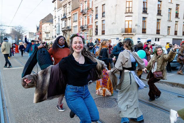 March 20, 2021, Brussels, Belgium: wild carnival and dance without masks in brussels for culture Brussels Belgium - ZUMAb331 20210320_zaf_b331_105 Copyright: xArnaudxBrianx