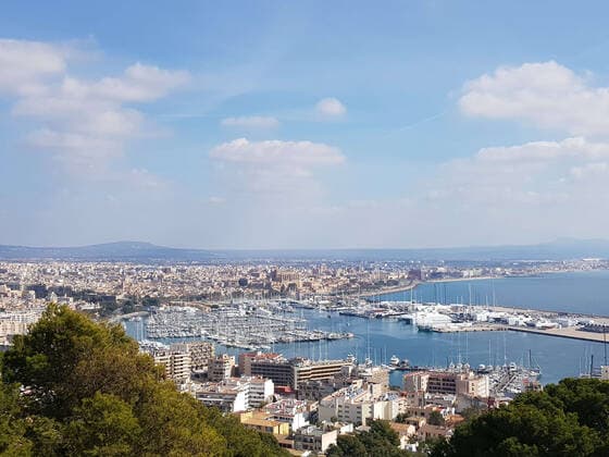 Themenfoto: Reisen, Corona, Mallorca, 22.03.2021 Blick auf den Hafen von Palma, Themenfoto: Reisen, Corona, Mallorca - Copyright: xAugstx xEibner-Pressefotox EP_jat