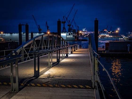 Hamburg am Abend, St. Pauli Fischmarkt, Altona Fischmarkt, Elbe, Hafen Hamburg