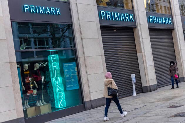 Lockdown geht in die Verlängerung. War s das bereits mit der vorsichtigen Ladenöffnung? Primark. 22.03.2021: DEU, Deutschland, Baden-Württemberg, Stuttgart.