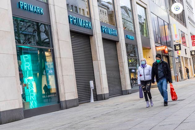 Lockdown geht in die Verlängerung. War s das bereits mit der vorsichtigen Ladenöffnung? Primark. 22.03.2021: DEU, Deutschland, Baden-Württemberg, Stuttgart.