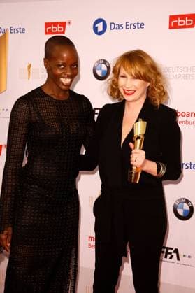 Florence Kasumba und Birgit Minichmayr Preisträger bei der Lola - Deutscher Filmpreis 2018 im Palais am Funkturm in Berlin *** Florence Kasumba and Birgit Minichmayr winners at the Lola German Film Awards 2018 at the Palais am Funkturm in Berlin Copyright: xEventpressxGolejewskix(xDeutschexFilmakademiexe.V.x)x