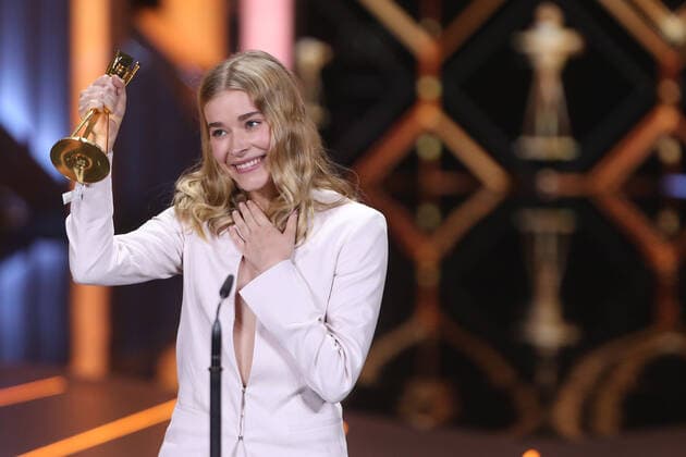 Nachwuchspreis Milena Tscharntke aus der Liveshow der GOLDENEN KAMERA 2019, Flughafen Tempelhof in Berlin, *** Young talent award Milena Tscharntke from the live show of the GOLDEN CAMERA 2019, Tempelhof Airport in Berlin, Copyright: xEventpressx