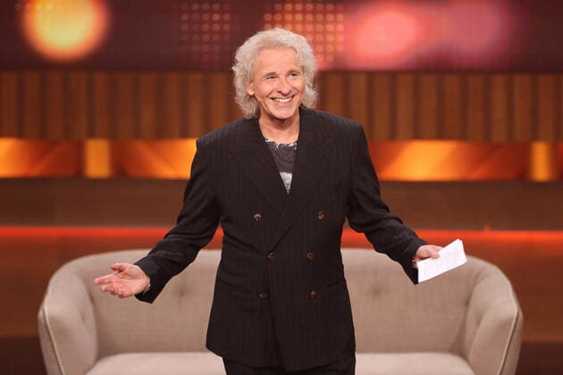 Thomas Gottschalk bei der RTL Sonntagabend-Show Mensch Gottschalk - Das bewegt Deutschland im Studio E in Berlin Adlershof. *** Thomas Gottschalk at the RTL Sunday evening show Mensch Gottschalk Das bewegt Deutschland in Studio E in Berlin Adlershof Copyright: xEventpressxGolejewskix