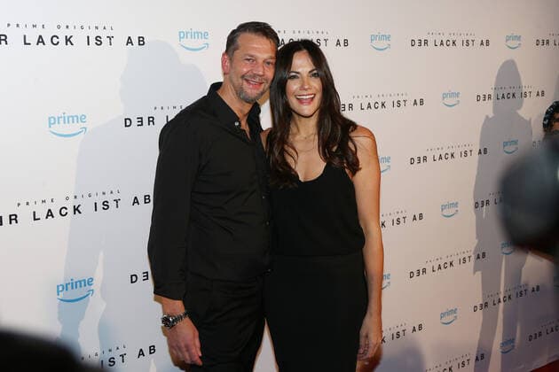 Kai Wiesinger und Bettina Zimmermann auf dem Roten Teppich zur Amazon Prime Original - Der Lack ist ab - in der Astor Film Lounge - Berlin Kurfürstendamm 225, 10719 Berlin, Deutschland *** Kai Wiesinger and Bettina Zimmermann on the Red Carpet for the Amazon Prime Original Der Lack ist ab at the Astor Film Lounge Berlin Kurfürstendamm 225, 10719 Berlin, Germany Copyright: xEventpressxRadkex