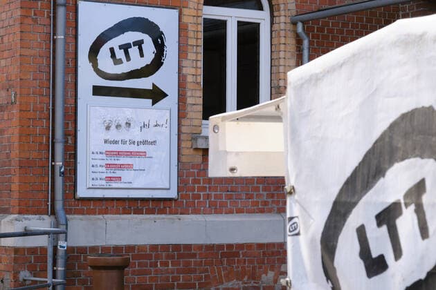 Tuebingen Themen Modellprojekt Oeffnen mit Sicherheit, Tuebingen, 25.03.2021 Das LTT, Landestheater Tuebingen hat wieder geoeffnet. Einlass mit Tuebinger Tagesticket. Tuebingen, 25.03.2021 Copyright: xEibner-Pressefoto ThomasxDingesx EP_TDS