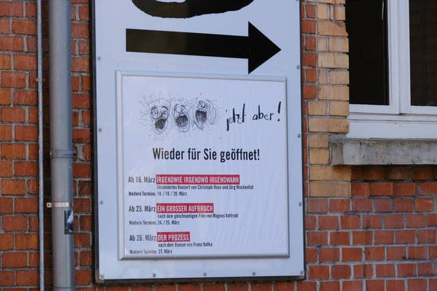 Tuebingen Themen Modellprojekt Oeffnen mit Sicherheit, Tuebingen, 25.03.2021 Das LTT, Landestheater Tuebingen hat wieder geoeffnet. Einlass mit Tuebinger Tagesticket. Tuebingen, 25.03.2021 Copyright: xEibner-Pressefoto ThomasxDingesx EP_TDS