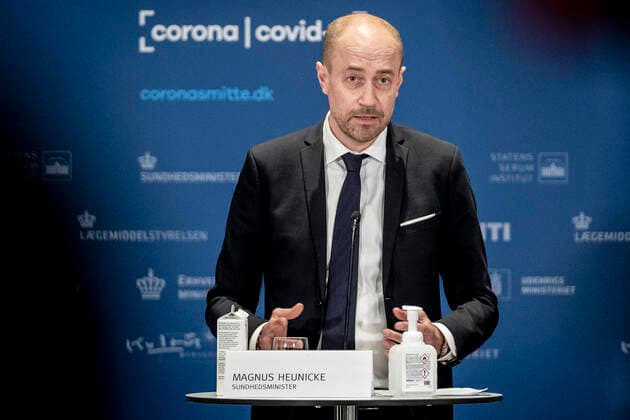 Sundhedsminister Magnus Heunicke under pressemoede om status paa covid-19, genaabning og lokale nedlukninger, i Eigtveds Pakhus i Koebenhavn, torsdag den 25. marts 2021. , Copenhagen Denmark Copyright: RitzauxScanpix MadsxClausxRasmussenx COP109 spdk20210325-175446-L