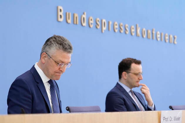 Bilder des Jahres 2021, News 03 März News Themen der Woche KW12 News Bilder des Tages Prof. Lothar H. Wieler, Praesident Robert-Koch-Institut (RKI), Jens Spahn, Bundesminister fuer Gesundheit, CDU, PK zu - Corona-Lage vor Ostern, DEU, Berlin, 26.03.2021 *** Prof Lothar H Wieler, President Robert Koch Institute RKI , Jens Spahn, Federal Minister of Health, CDU, PK zu Corona Lage vor Ostern, DEU, Berlin, 26 03 2021