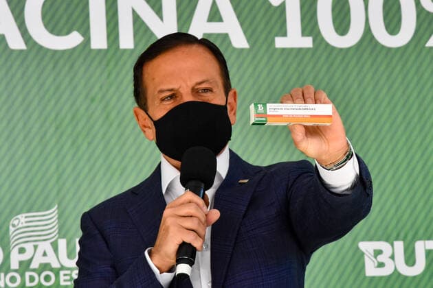 Coronavirus in Brasilien, Butantan Institute präsentiert nationalen Impfstoff Butanvac SÃO PAULO, SP - 26.03.2021: COLETIVA DE IMPRENSA JOÃO DORIA COVID19 - João Doria, (PSDB) Governor of São Paulo, announced that the Butantan Institute has developed a new Brazilian vaccine against Covid-19, (Coronavirus) to Butanvac, and will ask the National Health Surveillance Agency (Anvisa) to start testing. This Friday, (26) at the Butantan Institute. x2046943x  RobertoxCasimiro