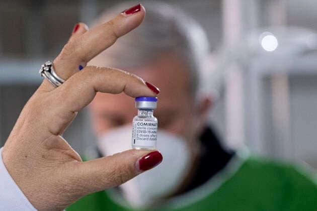 Italy: vaccination Museo Madre Naples, the new vaccination point against COVID-19 opens today, 27 March 2021, at the museo madre, the city s museum of contemporary art. detail the vials of the Pfizer vaccine ABPH1135 Copyright: xAntonioxBalascox