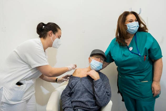 Italy: vaccination Museo Madre Naples, the new vaccination point against COVID-19 opens today, 27 March 2021, at the museo madre, the city s museum of contemporary art. ABPH1257 Copyright: xAntonioxBalascox