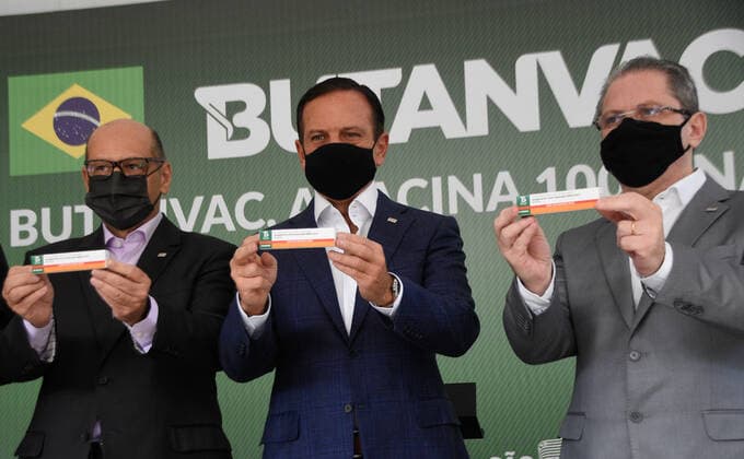 Brazil: Covid-19 vaccine Butanvac The governor of Sao Paulo, Joao Dória, at a press conference at the Butantan Institute in São Paulo (SP), this Friday (26), announces new measures against the coronavirus, and Butanvac, the 100% national vaccine developed at the Institute in Sao Paulo. São Paulo Brazil Copyright: RonaldoxSilva