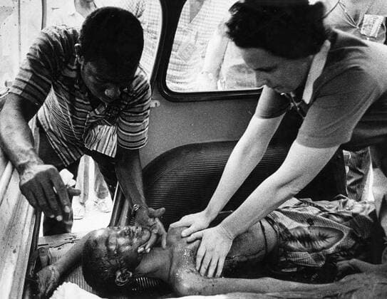 1968-12-20 The Nigerian Civil War (also known as the Biafran War and the Nigerian-Biafran War). A man and a woman attend to an injured man. NIGERIA x53x *** 1968 12 20 The Nigerian Civil War also known as the Biafran War and the Nigerian Biafran War A man and a woman attend to an injured man NIGERIA x53x,  Copyright: xSven-ErikxSjöberg DN TTx NIGERIAN CIVIL WAR
