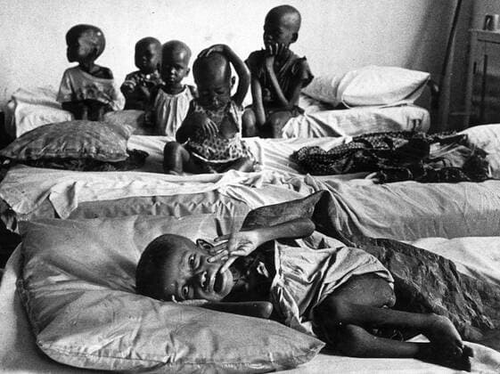 Biafra 1968-12-25 The Nigerian Civil War (also known as the Biafran War and the Nigerian-Biafran War). Malnourished children during the famine in the Biafra region during the war. Biafra NIGERIA x53x *** Biafra 1968 12 25 The Nigerian Civil War also known as the Biafran War and the Nigerian Biafran War Malnourished children during the famine in the Biafra region during the war Biafra NIGERIA x53x,  Copyright: xSven-ErikxSjöberg DN TTx NIGERIAN CIVIL WAR