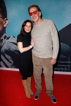 Sascha Hehn mit Freundin Gloria Krass auf dem Roten Teppich bei der Rodenstock Eye Wear Show im Isarforum in München. *** Sascha Hehn with girlfriend Gloria Krass on the Red Carpet at the Rodenstock Eye Wear Show in the Isarforum in Munich Copyright: xEventpressxGolejewskix