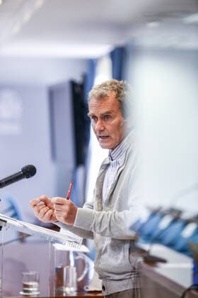 The director of the Center for Alerts and Health Emergencies (CCAES), Fernando Simon during a conference convened before the media, in the Complex of La Moncloa, Madrid, (Spain), March 29, 2021. Simon has warned that up to 12 autonomous communities are already in clear rise of COVID-19 infections, while four are still in decline and the rest are in a period of stability. 29 MARCH 2021;HEALTH;PANDEMIC;COVID-19;FERNANDO SIMON Lagencia EP PRESS R.Rubio.POOL 03 29 2021 MADRID MADRID Spain Copyright: xLagenciaxEPxPRESS R.Rubio.POOLx 3627146