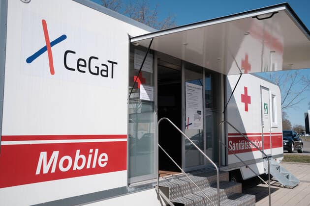 Tuebingen Corona Teststation auf dem Gelaende der CeGaT GmbH, Tuebingen, 30.03.2021 Eine mobile Sanitaetsstation. Hier werden Corona Tests angeboten. Tuebingen, 30.03.2021 Copyright: xEibner-Pressefoto ThomasxDingesx EP_TDS