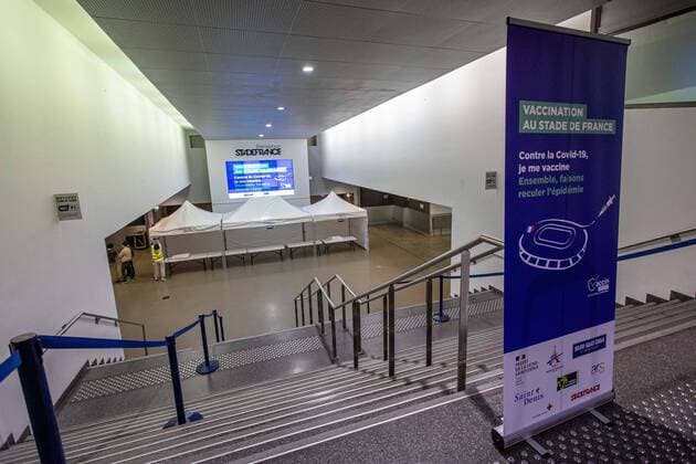 A room in the Stade de France in Saint-Denis on March 31, 2021, where a Covid-19 vaccination centre will open on April 6. In order to accompany the increase of the vaccination campaign, 38 giant vaccination centers will be opened in the next few days.  Copyright: xAurelienxMorissardx