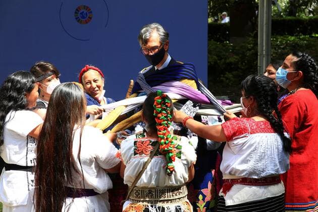 The French Ambassador to Mexico Jean-Pierre Asvazadourian participates in indigenous ritual during the closing of the Generacion Igualdad (Generation Equality) Mexico 2021 forum, at the Los Pinos cultural complex, in Mexico City, Mexico, 31 March 2021. The celebration of this international event coincided with a moment of great upheaval in the Latin American country, where more than ten women are murdered every day and 970 femicides (gender-based murders) were registered in 2020. Closing of the Forum Generation Equality Mexico 2021 !ACHTUNG: NUR REDAKTIONELLE NUTZUNG!  Copyright: xCarlosxRamirezx MEX8666 20210331-637528312003176937