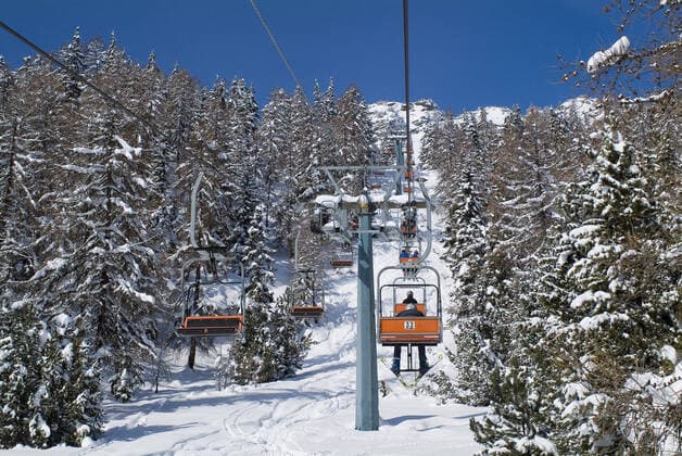 Chair lift, Torgnon, Valle d Aosta, Italy StefanoVenturini CuboImages 1028_11_SVE0195