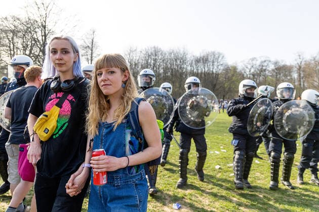 April 1, 2021, Brussels, Belgium: Protest against sanitary measures and wild party called La Boum in Brussels, social distancing was rarely respected and the wearing of masks also, a lot of tension and violence between police and demonstrators. Brussels Belgium - ZUMAb331 20210401_zaf_b331_020 Copyright: xArnaudxBrianx