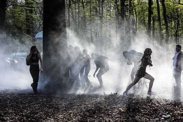 April 1, 2021, Brussels, Belgium: Protest against sanitary measures and wild party called La Boum in Brussels, social distancing was rarely respected and the wearing of masks also, a lot of tension and violence between police and demonstrators. Brussels Belgium - ZUMAb331 20210401_zaf_b331_022 Copyright: xArnaudxBrianx