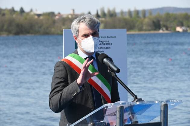 Varese, Italy Defense Minister Lorenzo Guerini inaugurates the new vaccination center in Varese attended by the President of the Lombardy Region, Attilio Fontanaa Mayor of Varese, Davide Galimberti. Present, the President of the Province Emanuele Antonelli, the general director of ASST Settelaghi Bonelli and the military, political and civil authorities. In the photo:  Copyright: xNickxZonnax xIPAx xNickxZonnax