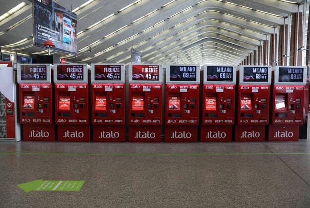 (210404) -- ROME, April 4, 2021 -- Ticket machines are pictured in Termini train station in Rome, Italy, April 3, 2021. Italy is spending Easter in lockdown after the government made the whole nation a COVID-19 red zone from Saturday to Easter Monday. ) ITALY-ROME-EASTER-LOCKDOWN ChengxTingting 