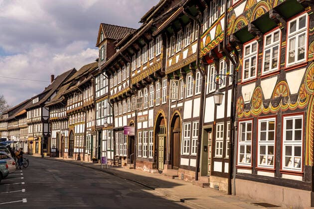 Einbeck Reihe mit Fachwerkhäusern in der Tiedexer Straße, Einbeck, Landkreis Northeim, Niedersachsen, Deutschland Street Tiedexer Straße with timbered houses in Einbeck, district Northeim, Lower Saxony, Germany
