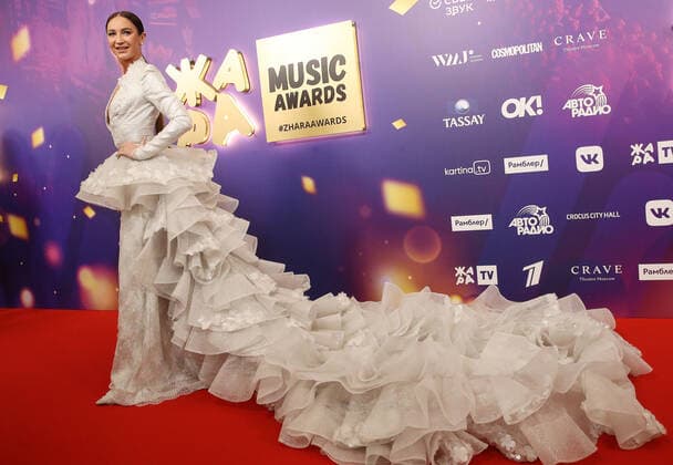 MOSCOW REGION, RUSSIA - APRIL 4, 2021: Singer Olga Buzova poses for a photo before the 2021 Zhara Music Awards ceremony at the Crocus City Hall. Vyacheslav Prokofyev TASS  TS0FB86B