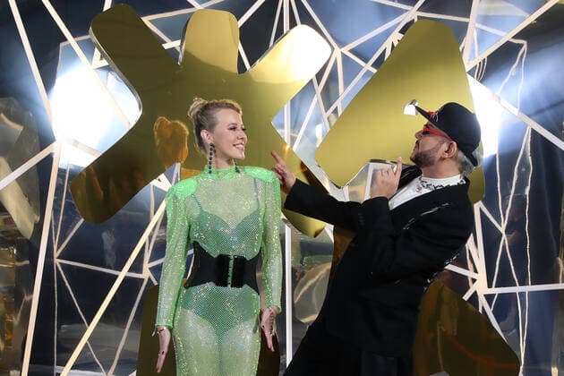 MOSCOW REGION, RUSSIA - APRIL 4, 2021: TV host Ksenia Sobshak and singer Filipp Kirkorov pose for a photo before the 2021 Zhara Music Awards ceremony at the Crocus City Hall. Vyacheslav Prokofyev TASS  TS0FB899