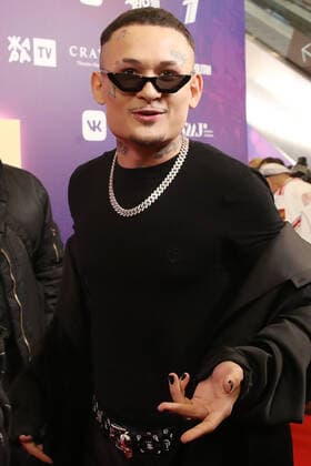 MOSCOW REGION, RUSSIA - APRIL 4, 2021: Rapper Morgenshtern (Alisher Valeyev) before the 2021 Zhara Music Awards ceremony at the Crocus City Hall. Vyacheslav Prokofyev TASS  TS0FB8AC