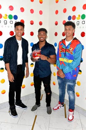 Entertainment Bilder des Tages Cameron Armstrong und JNA beim Pre-Dinner von virtuellen Konzert von JNA in der Sugar Factory. Los Angeles, 05.04.2021