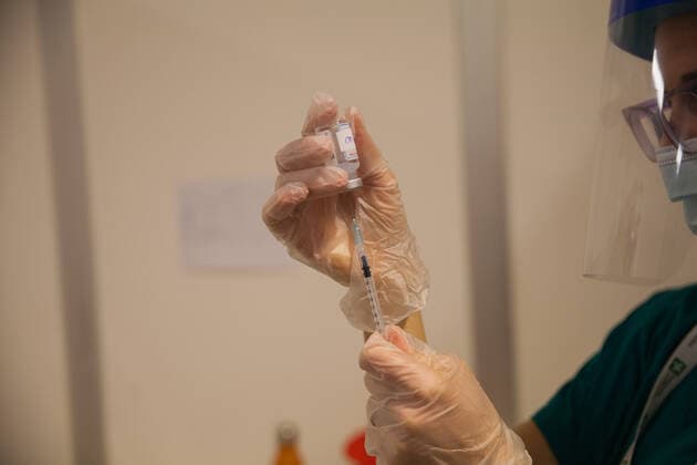 Italy: Bergamo Est Vaccination Center for Covid-19 The 22 vaccination lines managed by Asst Bergamo Est in the city fairgrounds were inaugurated this morning, Wednesday 24 February, which, with the availability of vaccines permitting, will offer a full potential of 2,300 doses per day. Bergamo Italy Copyright: CarloxVergani