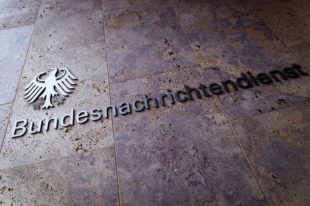 Hauptsitz des Bundesnachrichtendienst (BND) in Berlin, welcher zuvor in Pullach stationiert war. Der Bundesnachrichtendienst in Berlin ist neben dem Bundesamt für Verfassungsschutz und dem Militärischen Abschirmdienst einer der drei deutschen Nachrichtendienste des Bundes und als einziger deutscher Nachrichtendienst zuständig für die zivile und militärische Auslandsaufklärung. (Das Foto entstand mit Genehmigung des BND und unter Aufsicht des Teamleiters Öffentlichkeitsarbeit der BND Stabsstelle Kommunikation) Berlin, 01.04.2021 *** Headquarters of the Federal Intelligence Service BND in Berlin, which was previously stationed in Pullach The Federal Intelligence Service in Berlin is, along with the Federal Office for the Protection of Foto:xC.xHardtx xFuturexImage