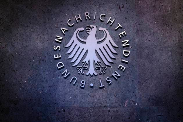 Hauptsitz des Bundesnachrichtendienst (BND) in Berlin, welcher zuvor in Pullach stationiert war. Der Bundesnachrichtendienst in Berlin ist neben dem Bundesamt für Verfassungsschutz und dem Militärischen Abschirmdienst einer der drei deutschen Nachrichtendienste des Bundes und als einziger deutscher Nachrichtendienst zuständig für die zivile und militärische Auslandsaufklärung. (Das Foto entstand mit Genehmigung des BND und unter Aufsicht des Teamleiters Öffentlichkeitsarbeit der BND Stabsstelle Kommunikation) Berlin, 01.04.2021 *** Headquarters of the Federal Intelligence Service BND in Berlin, which was previously stationed in Pullach The Federal Intelligence Service in Berlin is, along with the Federal Office for the Protection of Foto:xC.xHardtx xFuturexImage