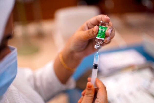 April 8, 2021, Dhaka, Bangladesh: A health Worker prepares a syringe with the Covishield Covid19 vaccine during the second dose of coronavirus vaccination campaign at Bangabandhu Sheikh Mujib Medical University Dhaka Bangladesh - ZUMAs197 20210408_zaa_s197_034 Copyright: xSultanxMahmudxMukutx