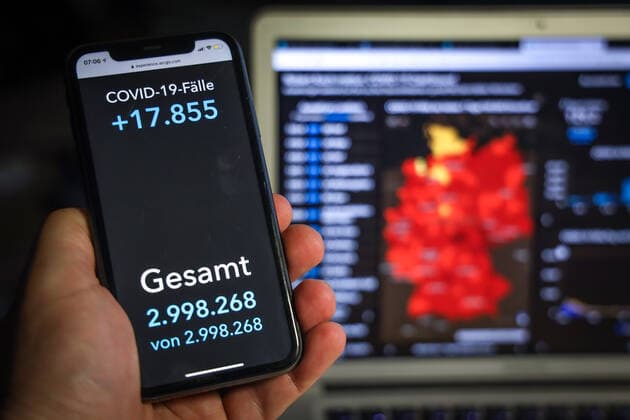 Coronavirus in Deutschland - Covid-19-Dashboard des Robert Koch-Institut 11.04.2021: Robert Koch-Institut: 7-Tage-Inzidenz 129,2. 7-Tage-Fallzahl 107.424. COVID-19-Fälle 2.998.268. Zugang um 17.855 gegenüber dem Vortag. COVID-19-Todesfälle 78.353. Zugang um 104 gegenüber dem Vortag. Information des RKI: Rund um die Osterfeiertage ist zu beachten, dass weniger Personen einen Arzt aufsuchen, weniger Proben genommen und weniger Laboruntersuchungen durchgeführt werden und damit weniger Erregernachweise an das RKI gemeldet werden.