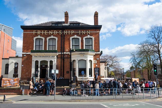 A large queue outside the Friendship Inn as people wait to drink in the beer garden of the pub, in the predominantly student area of Fallowfield, south Manchester on 12 April 2021. Customers have returned to the High Street on Monday as non-essential retailers in England and Wales reopened after more than three months of lockdown restrictions due to the Covid-19 pandemic. Manchester Greater Manchester England City centre  Copyright: xMattxWilkinsonx