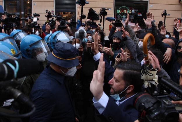 Rome, Tension at the demonstration of restaurateurs against government restrictions caused by the Covid 19 pandemic Pictured:  Copyright: xPieroxTenaglix xIPAx xPieroxTenaglix