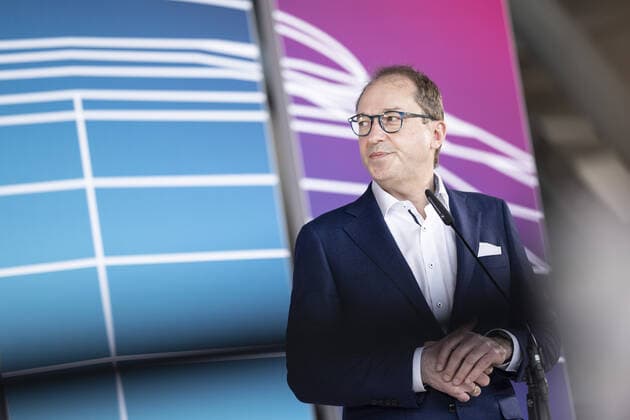 Alexander Dobrindt, Vorsitzender der CSU-Landesgruppe im Deutschen Bundestag, aufgenommen bei einem Statement im Rahmen der Fraktionssitzung der CDU- und CSU-Bundestagsfraktion in Berlin, 13.04.2021. Berlin Deutschland *** Alexander Dobrindt, chairman of the CSU regional group in the German Bundestag, recorded during a statement at the parliamentary group meeting of the CDU and CSU parliamentary group in Berlin, 13 04 2021 Berlin Germany Copyright: xFlorianxGaertner photothek.dex