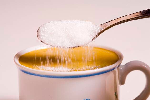Kaffe wird mit Zucker gesuesst coffee is sweetened with sugar BLWS641700
